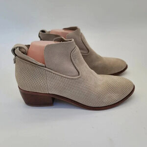 Nurture Leather Medium Heeled Ankle Boots Brown Sz 8.5M Women Shoes Booties